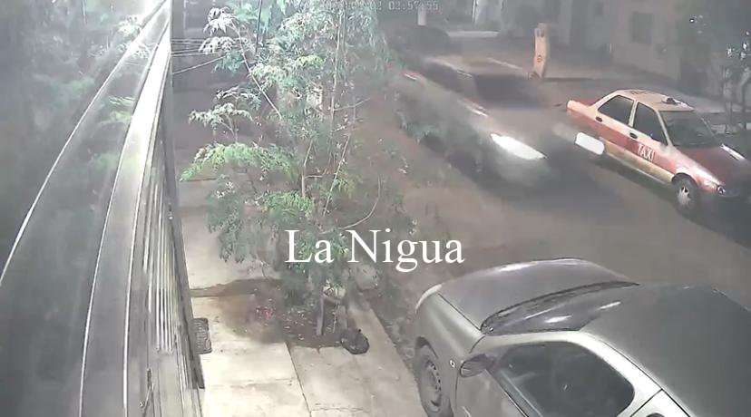 Falsos Ministeriales saquean casa en el Puerto 4 img 20220402 wa0137882557959050244666