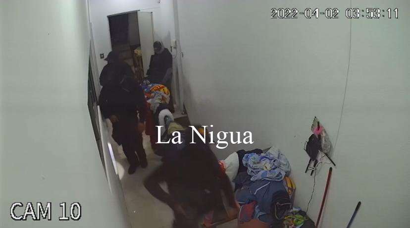 Falsos Ministeriales saquean casa en el Puerto 3 img 20220402 wa01434945571273202801850
