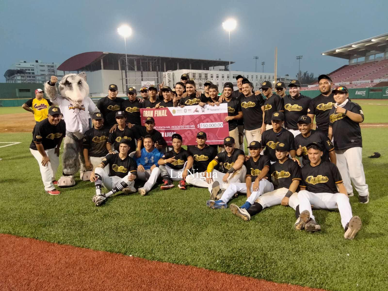 Campeones "Gallos de Santa Rosa" en la Copa Veracruz 2022 1 img 20220404 wa00116139410123070958178