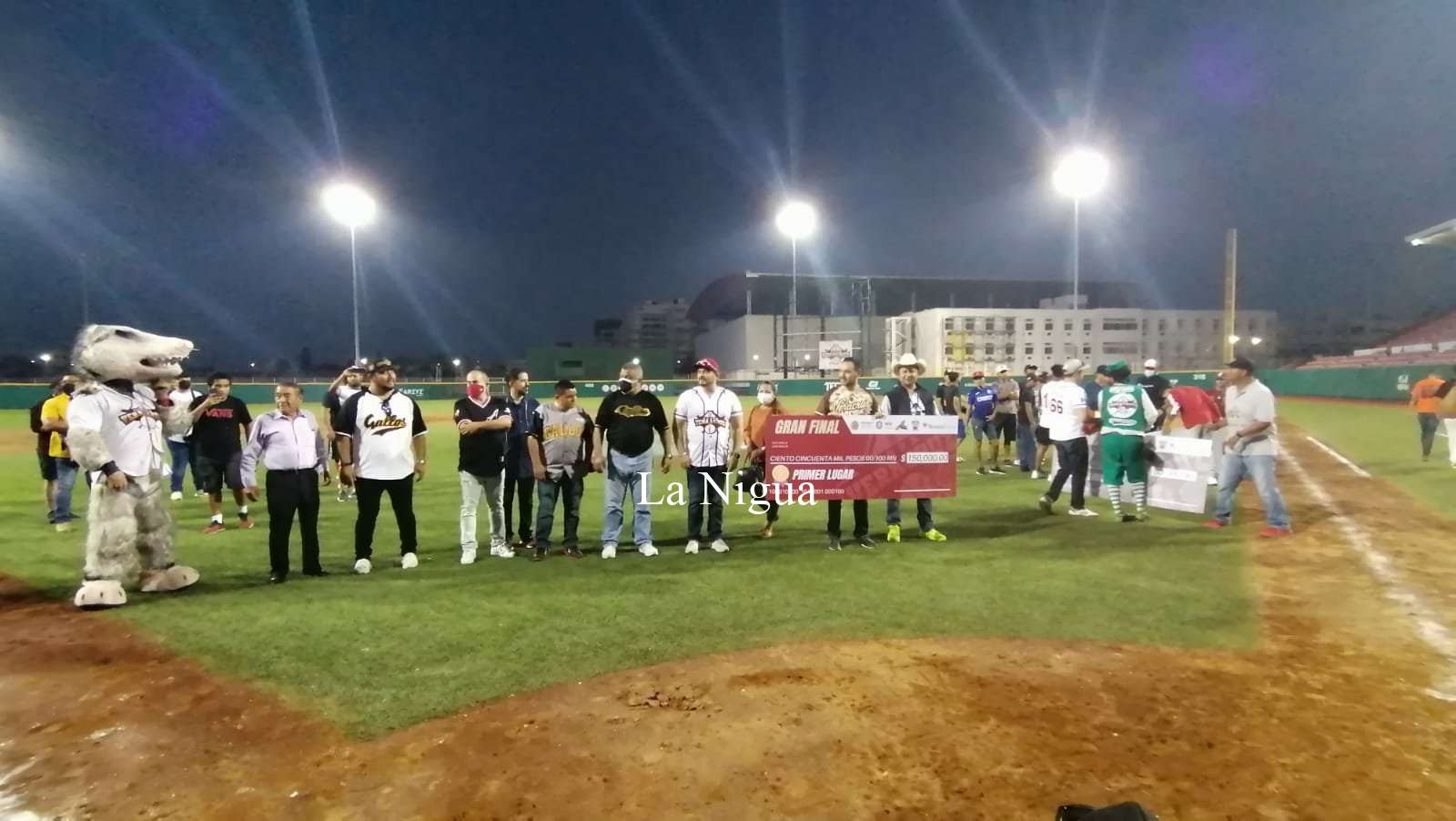 Campeones "Gallos de Santa Rosa" en la Copa Veracruz 2022 3 img 20220404 wa00204438206609994576128