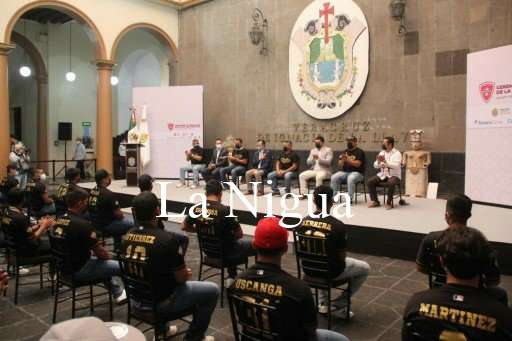 Pide Alcalde de Ciudad Mendoza a Gobernador tener en cuenta al municipio para una escuela de Beisbol 11 img 20220405