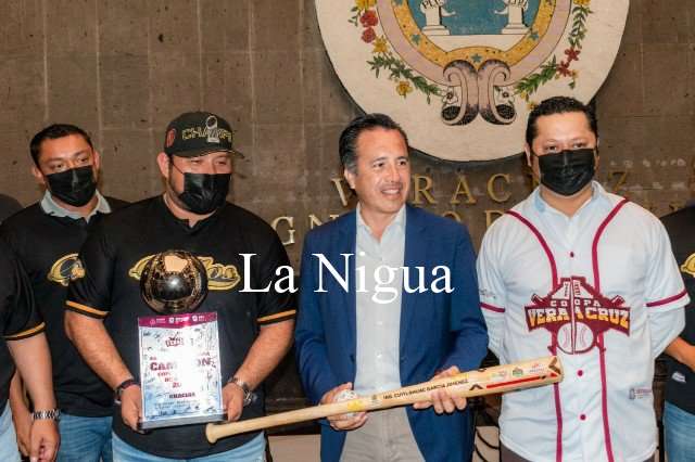 Pide Alcalde de Ciudad Mendoza a Gobernador tener en cuenta al municipio para una escuela de Beisbol 7 img 20220405