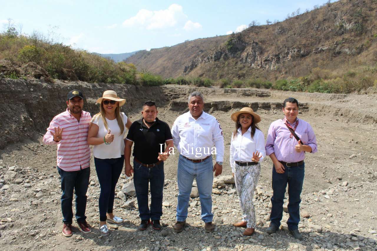 Certifican trabajos de desazolve de la Represa “El Infiernillo” 8 img 20220412 wa0020487573849517133114