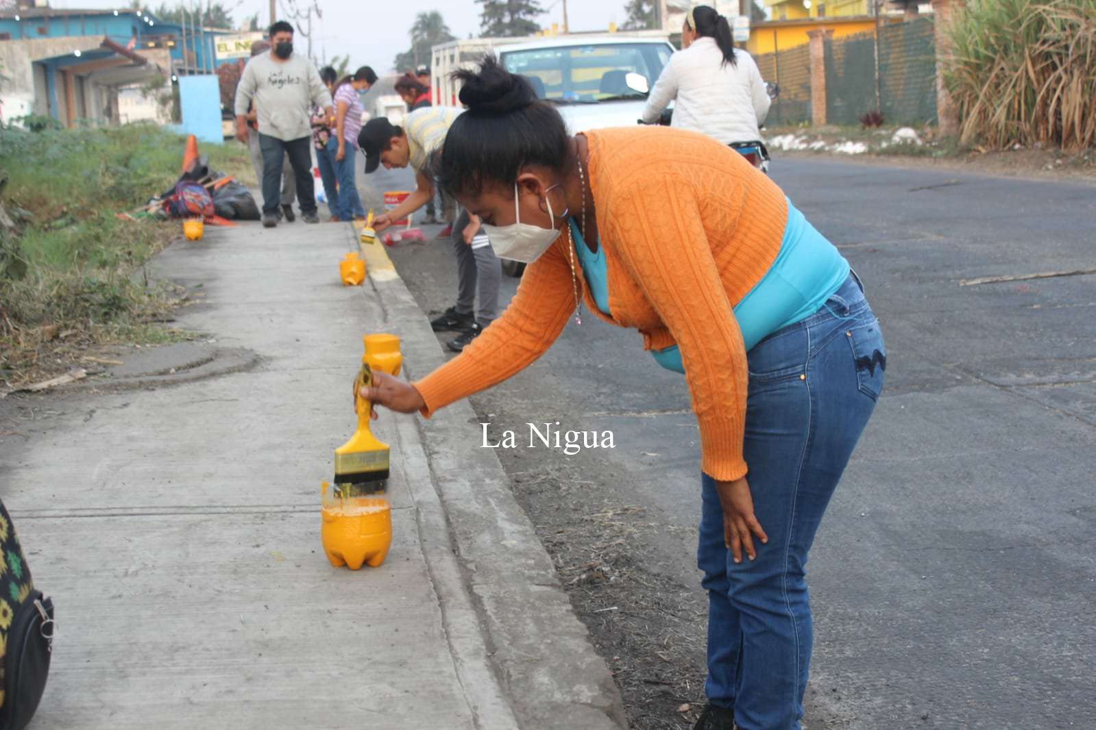 Participan empleados del Ayuntamiento de Atoyac en ‘Jornada de Embellecimiento del Municipio' 4 img 20220412 wa00684805802560694200444