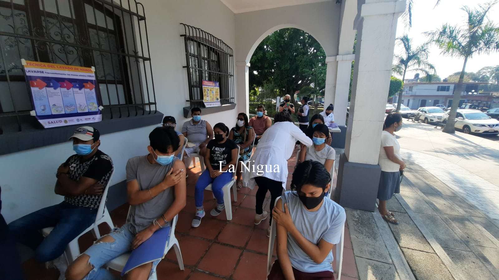 Instalan módulo de vacuna contra el Covid-19 1 img 20220413 wa00511474724891791911116