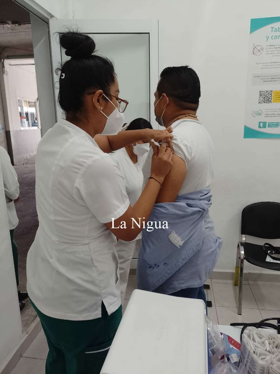 Llevan a cabo IMSS Veracruz Sur y Sector Salud Estatal vacunación intensiva contra COVID-19 en el mes de abril 3 img 20220414 wa00034254644375286121509