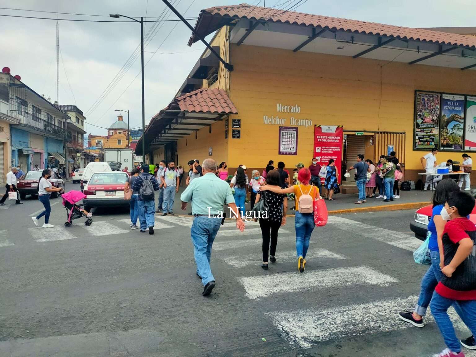 Retan ambulantes a dirección de comercio en Orizaba