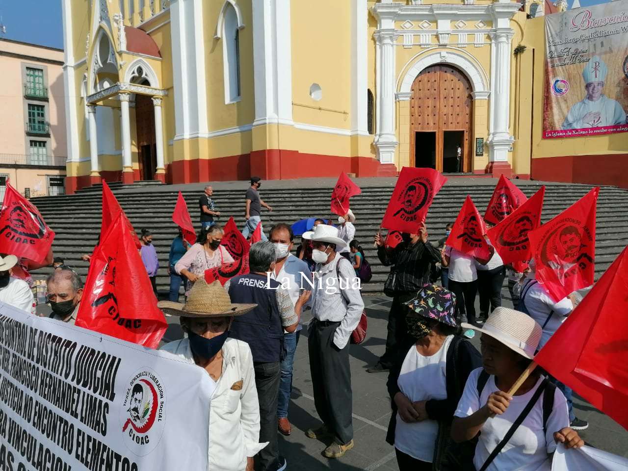 Se manifiesta CIOAC para que les solución sobre invasión de 2 mil hectáreas en Coatepec 10 img 20220418 wa00238502441797752230100