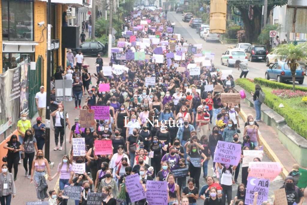 Se manifiestan mujeres en Xalapa, exigen justicia para las desaparecidas y las asesinadas