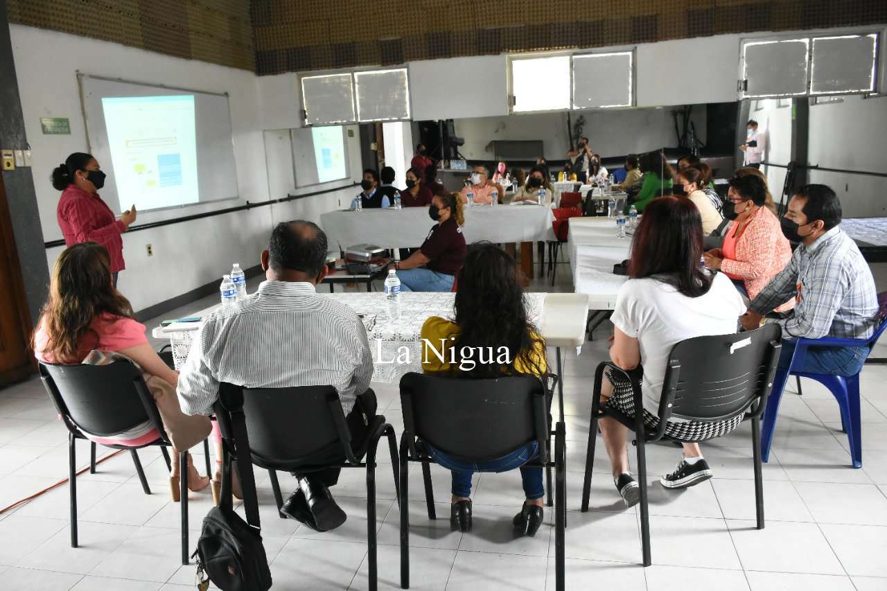 Busca Ayuntamiento trato directo con escuelas del municipio 4 img 20220426 wa00463530187348016225190