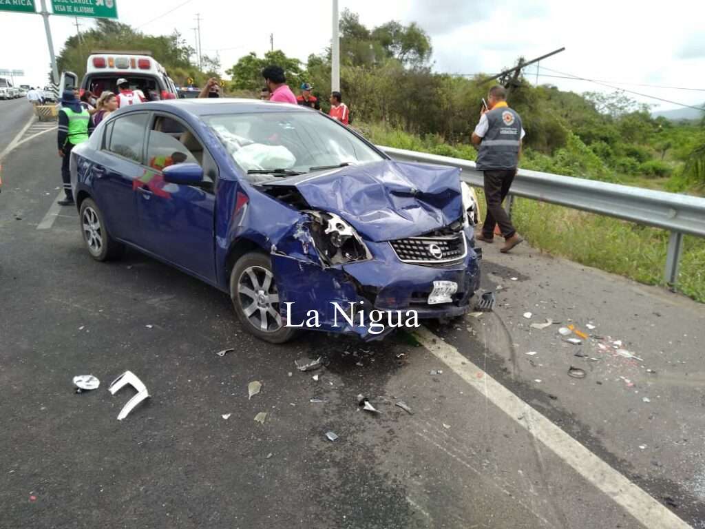 Resultan seis personas heridas y miles de pesos en daños en Martínez de la Torre