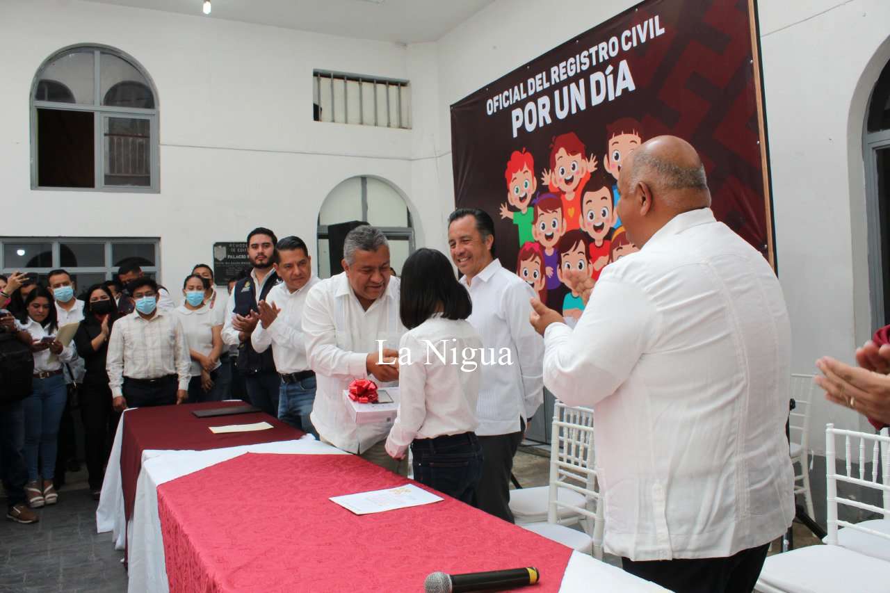 Nombran Oficial infantil del Registro Civil por un Día 2 img 20220428 wa00187329619529411526114