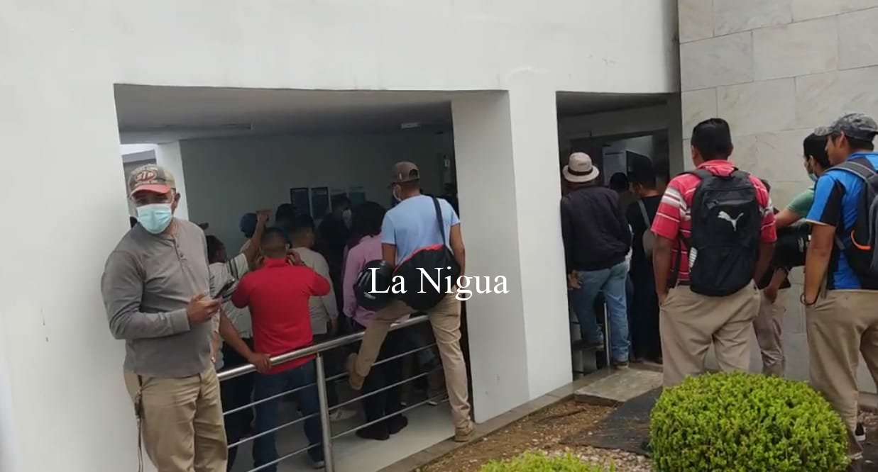 Piden sindicalizados de CMAS Xalapa destitución de la Directora de Aministración 3 img 20220428 wa00903220421361872983374