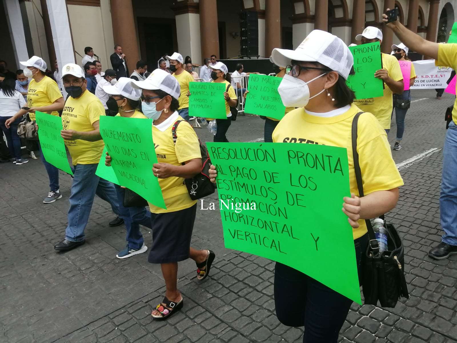 Tras dos años se realiza de nuevo desfile conmemorativo del Día del Trabajo 13 img 20220501 wa0047202686044379310923