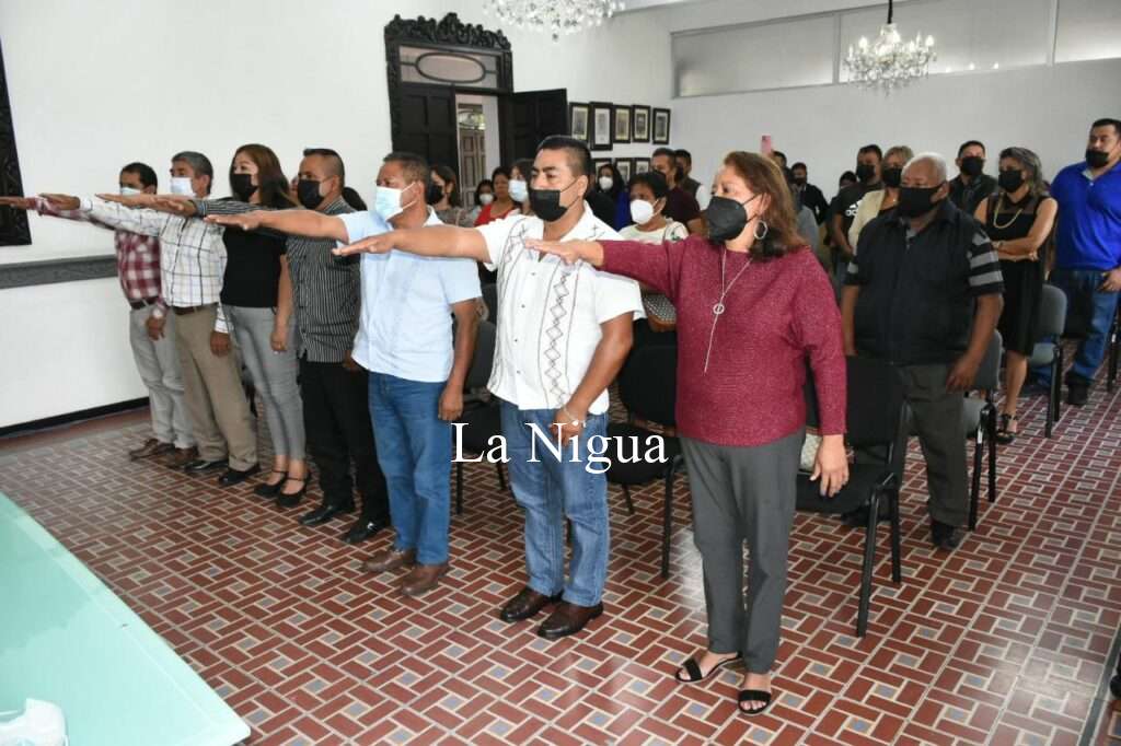 Toman protesta Agentes Municipales para el periodo 2022-2026 1 img 20220501 wa00704658301048241389443
