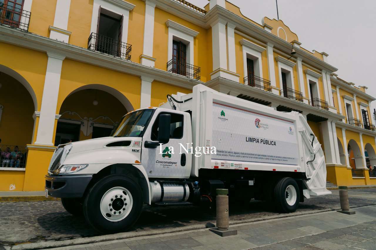 AQUIERE COSCOMATEPEC NUEVO CAMIÒN COMPACTADOR DE BASURA 1 img 20220503 wa01576469089610388546765