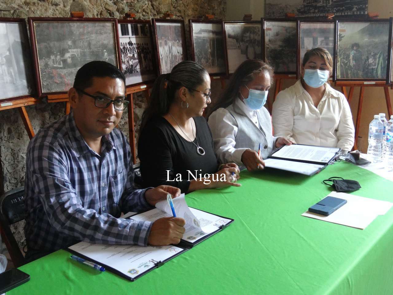 Firman convenio de colaboración Ayuntamiento de Chocaman y CEDH. 7 img 20220504 wa00445416745805810244605