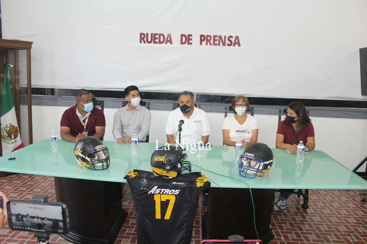 Abre las puertas Ayuntamiento a equipo de futbol americano en Fortín 1 img 20220505 wa00673587300939534204854