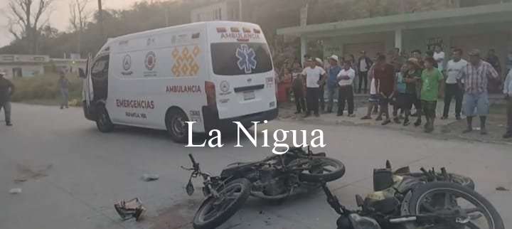Tres lesionados de consideración tras impactarse dos motociclistas en Papantla 11 img 20220507 wa00321624289629688782452