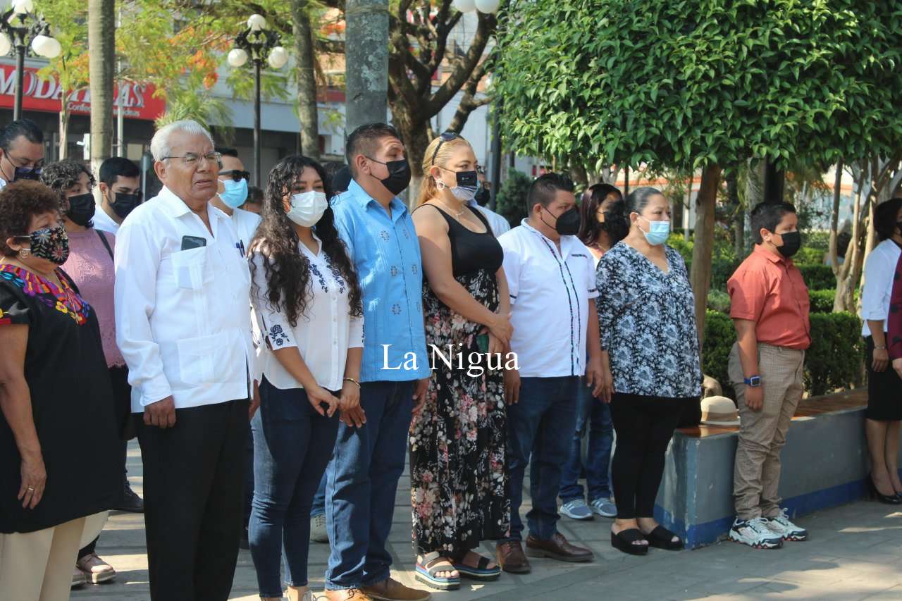 Conmemoran en Mendoza el 269 Aniversario del Natalicio de Miguel Hidalgo 4 img 20220508 wa00147547227751416038973