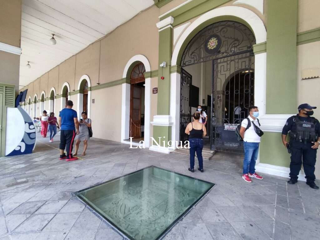 Suspenderá Ayuntamiento labores en áreas administrativas por 10 de mayo 2 img 20220509 wa00284111805352483330374