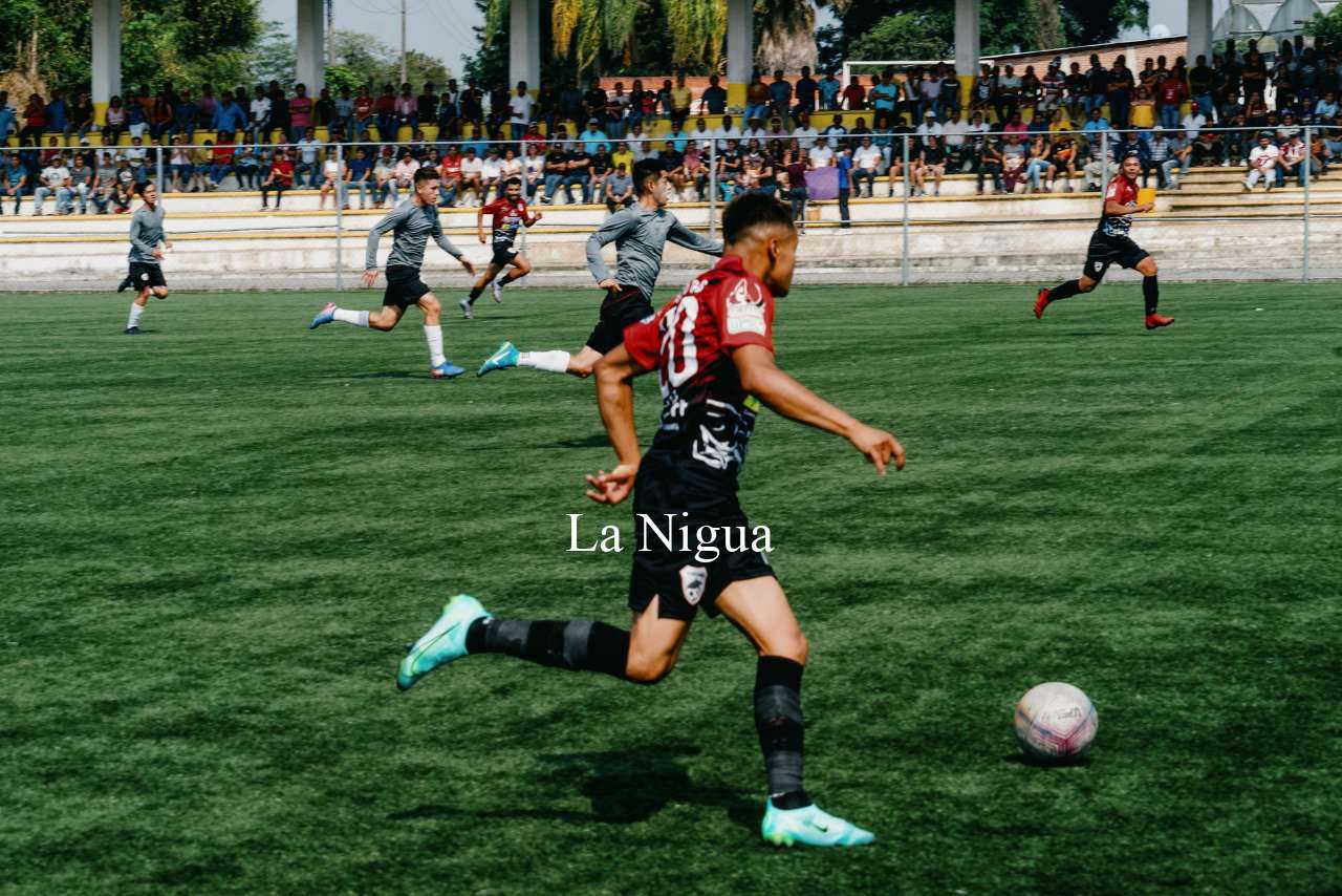 TETELCINGO AVENTAJA CON 3 GOLES EN CAMPEÓN DE CAMPEONES<br> 17 img 20220509 wa0049559903742989239927