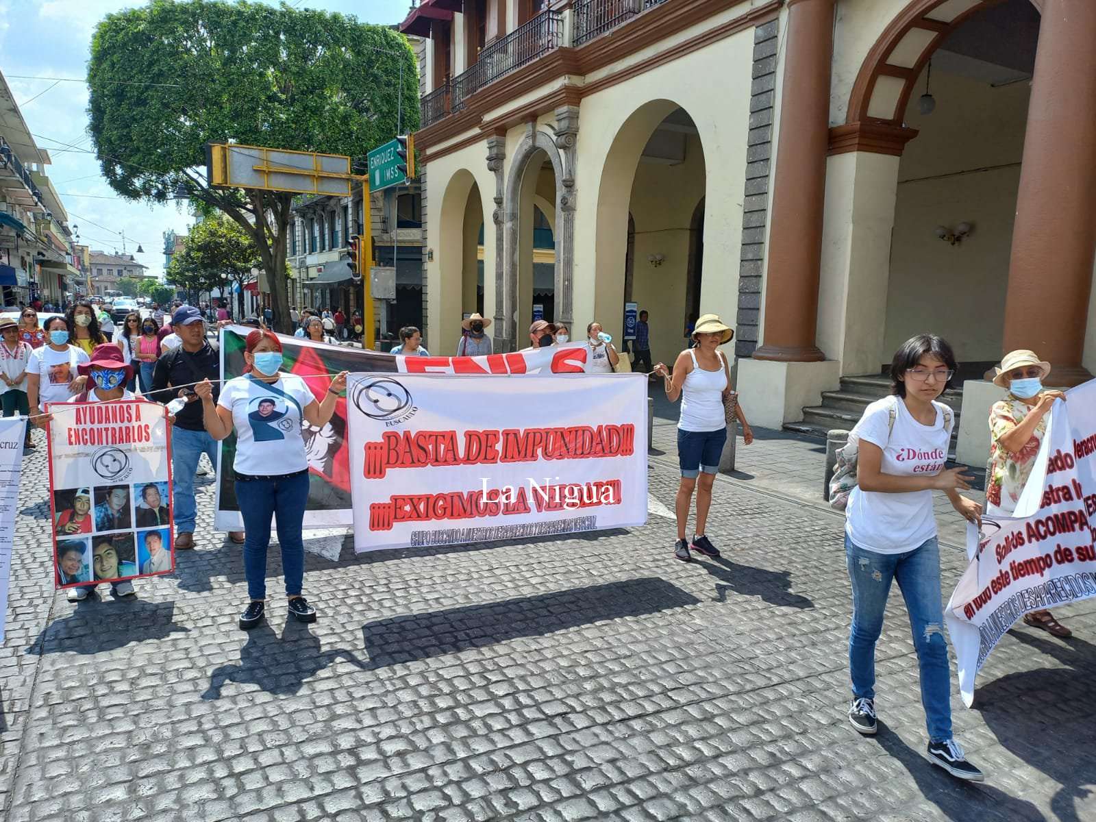 Marchan madres de desaparecidos en Xalapa 1 img 20220510 wa00365187189614454127195