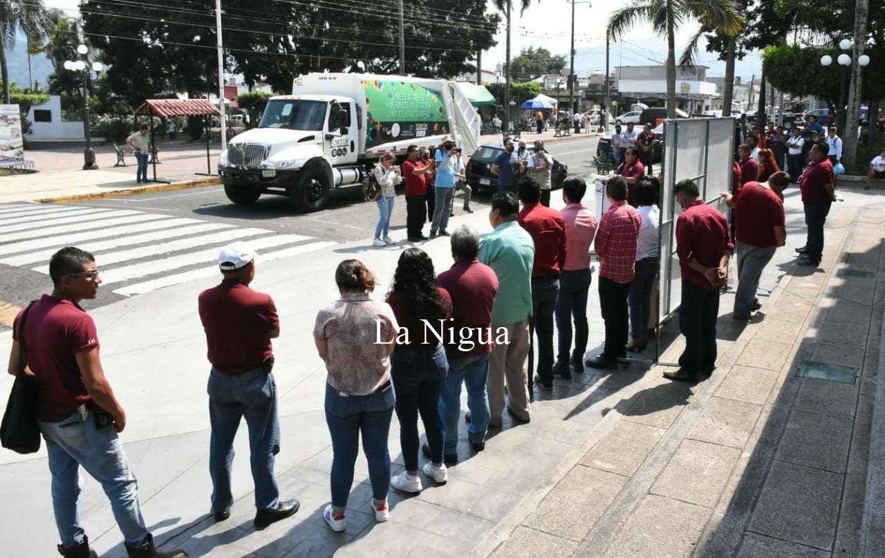 Adquiere Fortín 2 camiones compactadores para basura 5 img 20220511 wa00441410225665573748196