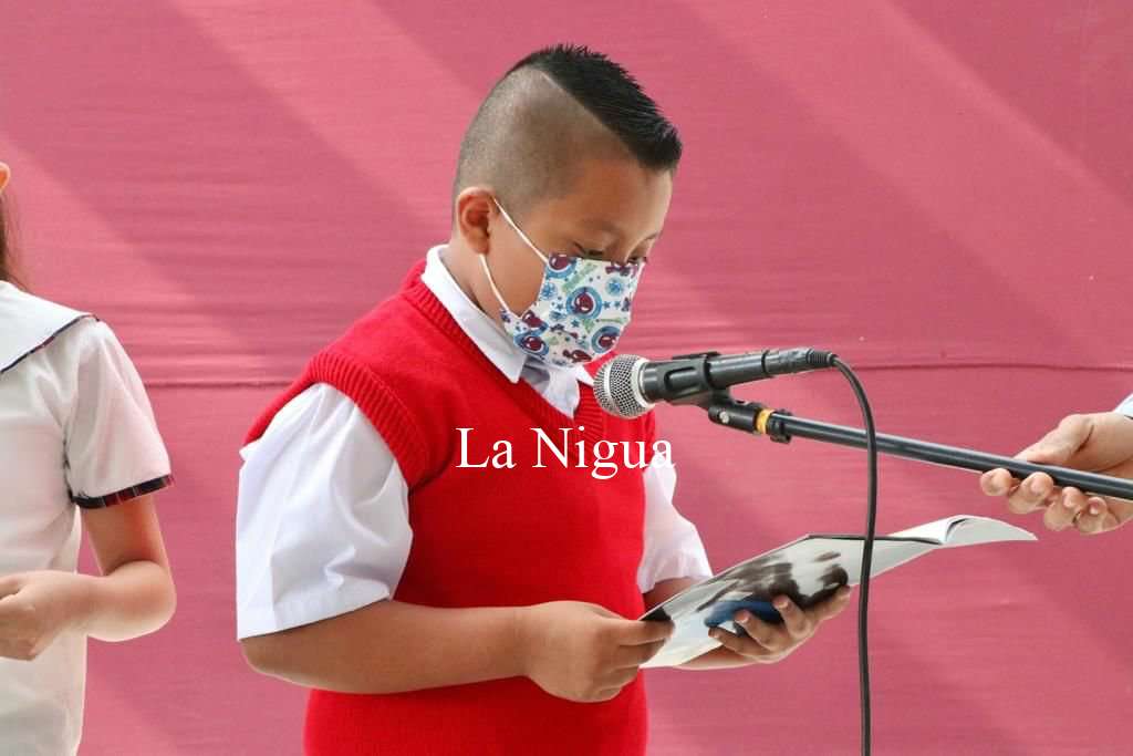 PRESENTAN LIBROBUS EN IXTACZOQUITLÁN EN CONJUNTO CON EL FONDO DE CULTURA ECONÓMICA Y LA COORDINACIÓN DE EDUCACIÓN 6 img 20220511 wa00742106302095585354464
