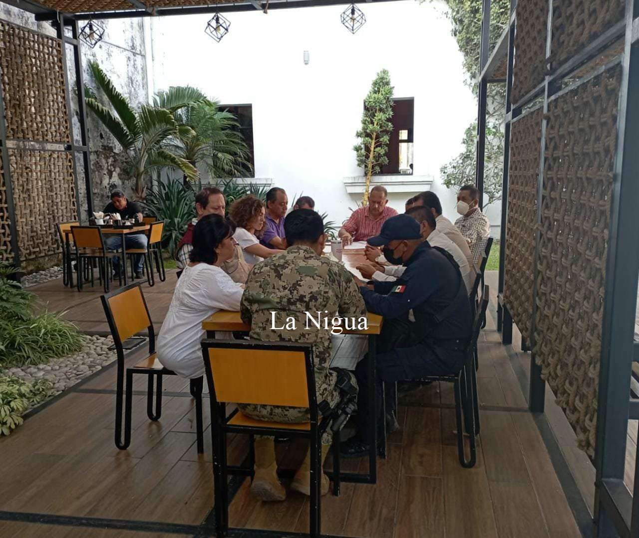 Plantean estrategia de seguridad para la feria "Renace la Alegría" 1 img 20220511 wa01001230720293015863424