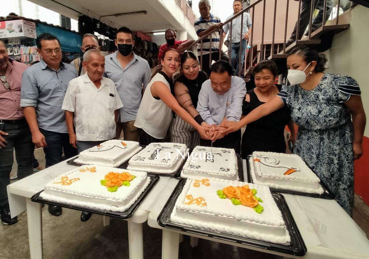 Celebran 19 Aniversario del Centro Comercial La Garza 6 img 20220512 wa00957307355817218240406