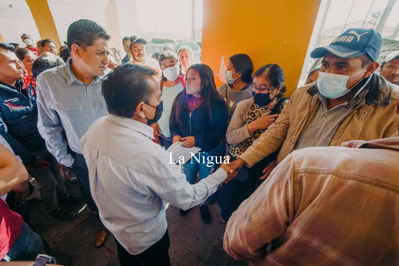 ATIENDEN PROBLEMA DE AGUA EN XALATLACO 3 img 20220513 wa00361302127514044862775