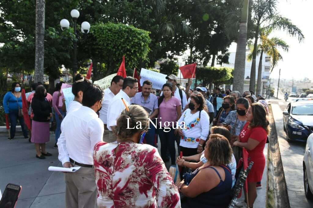 Dan autoridades respuesta a peticiones de colonia Antorcha Campesina