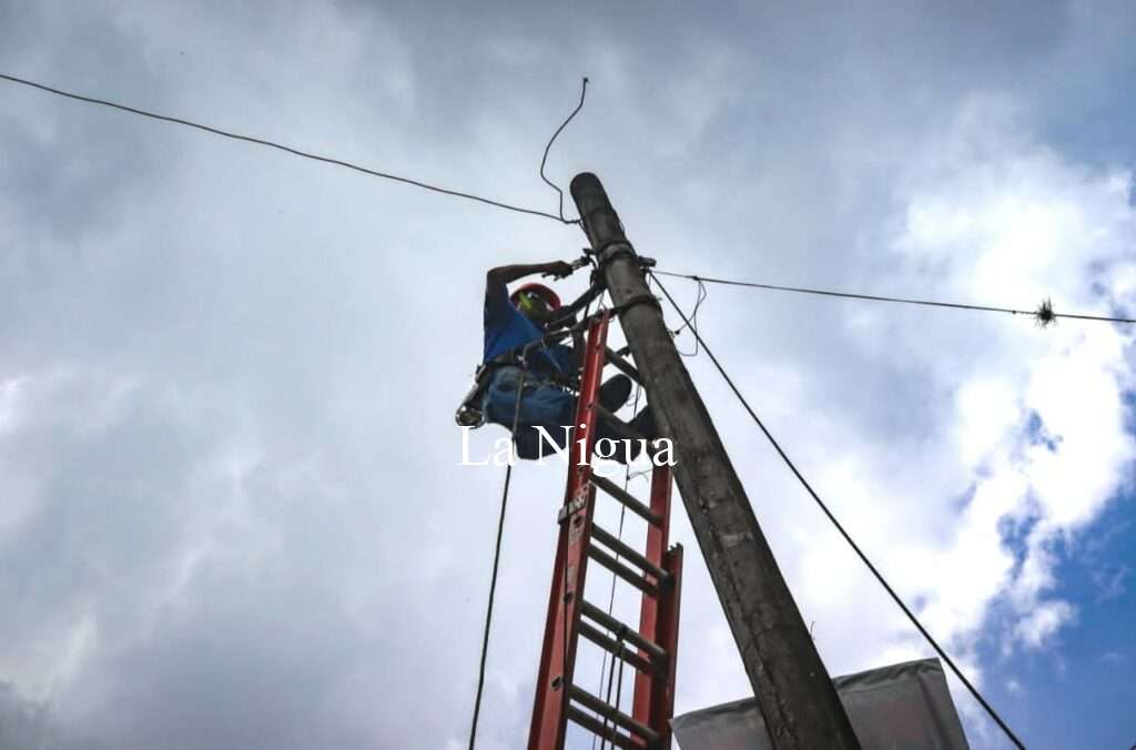 Iluminan municipio de Atoyac con lámparas LED 2 img 20220615 wa00063623464908636817009