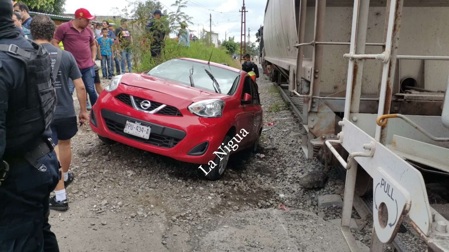 Se lleva tren a un March