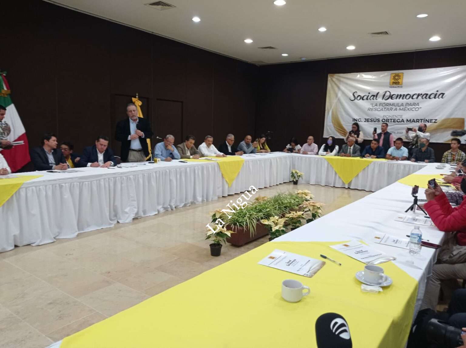 Grave el riesgo de volver al viejo régime  de partido de estaso: PRD