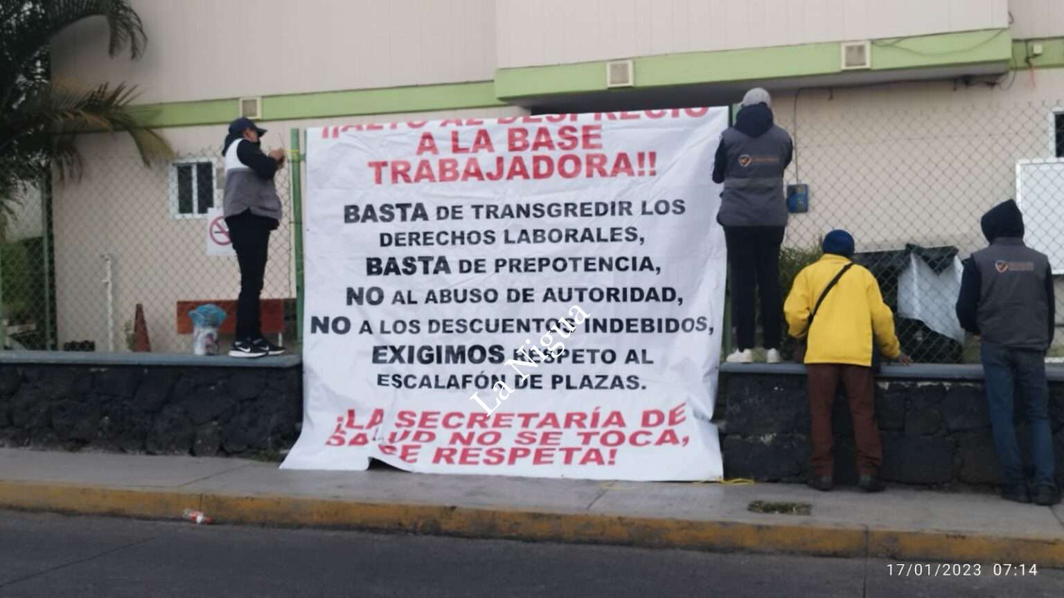 Toman de nuevo oficinas de la Secretaría de Salud