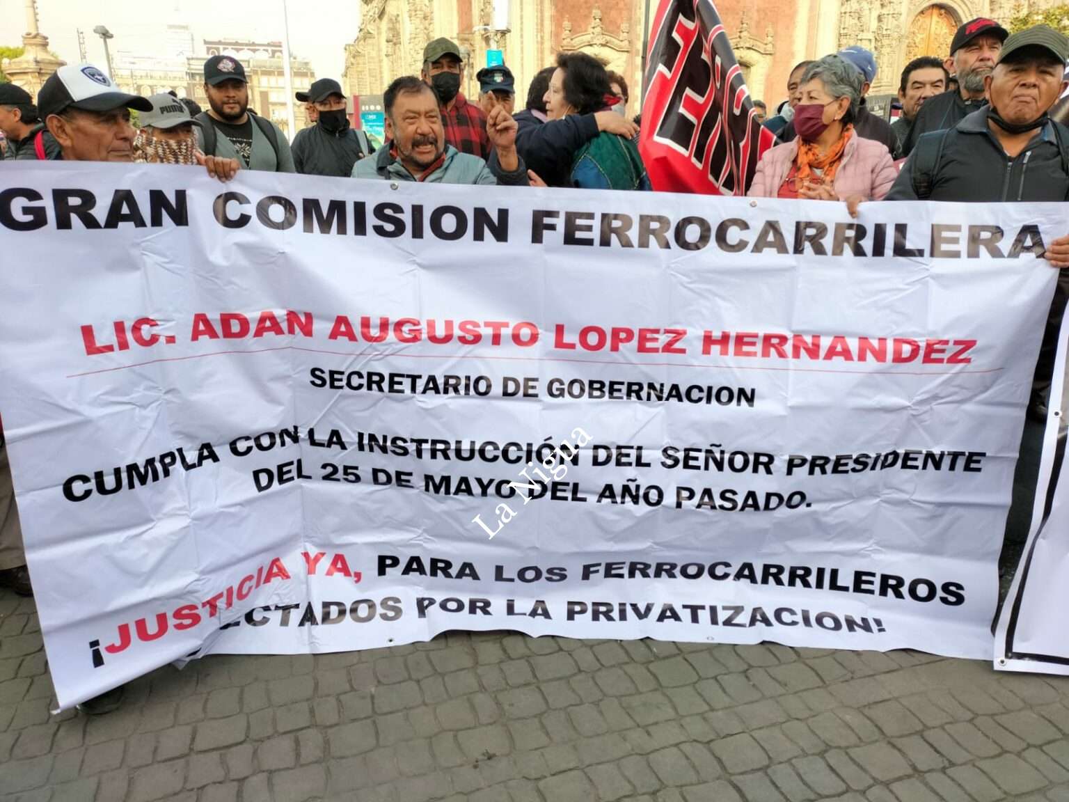 Ferrocarrileros se manifiestan en la Ciudad de México