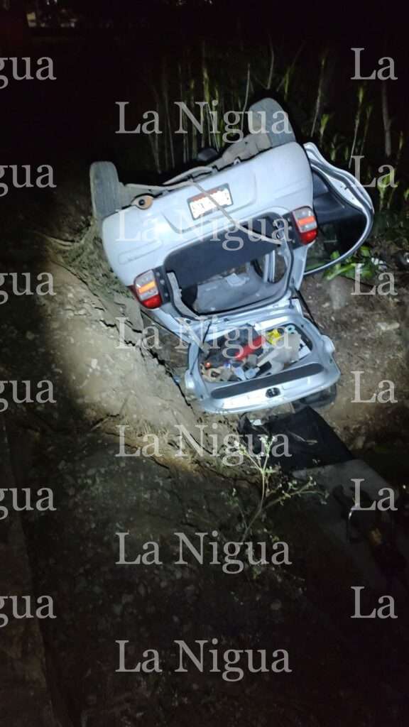 Volcadura fatal en Loma del Carmen: 1 muerto. 2 img 20230212 wa0057829580009751472841