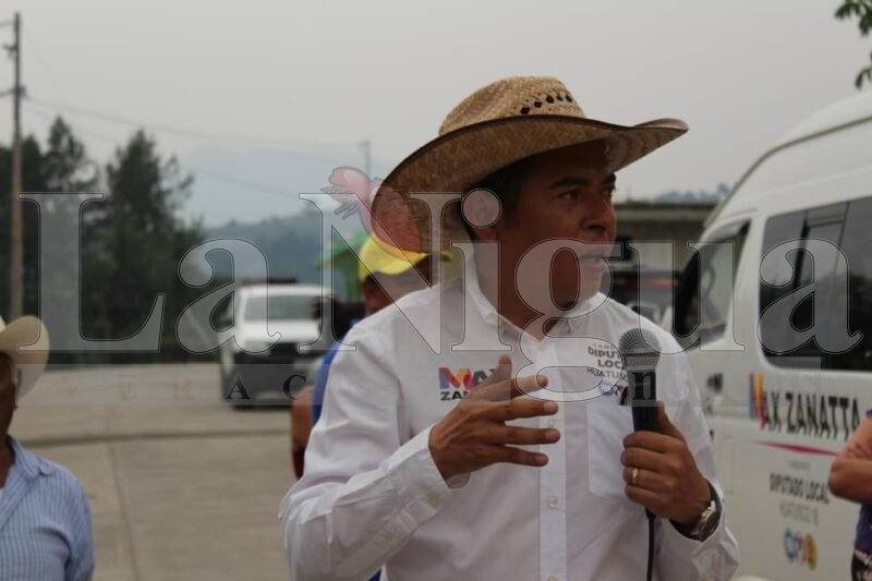Max Zanatta reafirma su compromiso con las comunidades de Coscomatepec 2 img 0779 1
