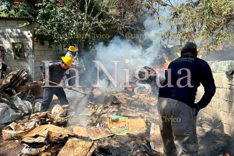 Se incendia punto de reciclaje en Soledad de Doblado 2 img 4050 1