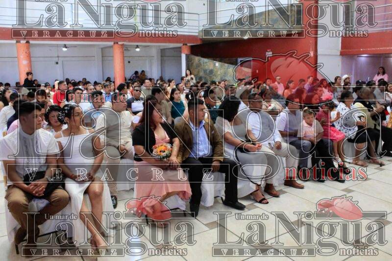 Celebración del amor en Soledad de Doblado: Más de 60 parejas unidas en las bodas colectivas 3 img 7281 1