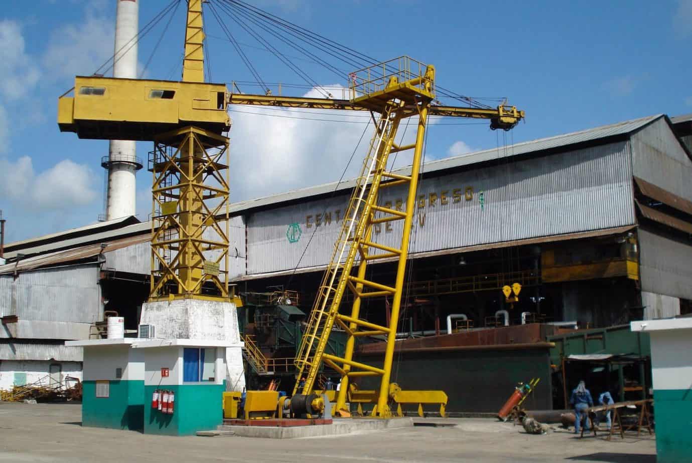 Quiere Cepsa cortar 120 plazas