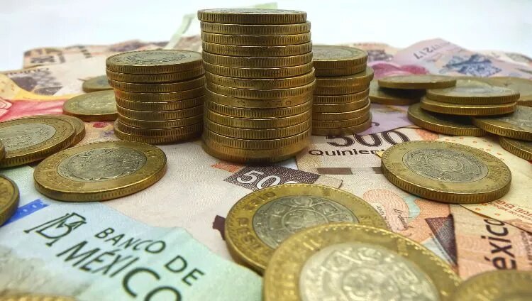 Peso se deprecia levemente tras dato decepcionante del PIB de China