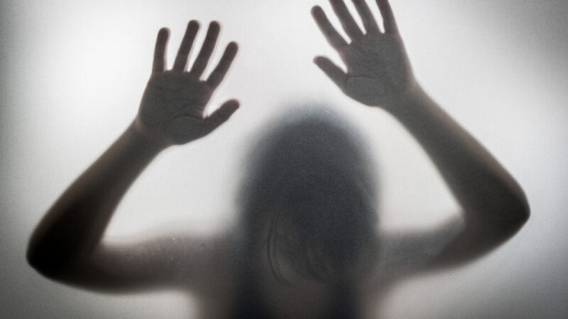 Nuevo modus operandi: secuestran a una menor en probadores de tienda y extorsionan a papás